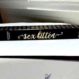 ✨HOST PICK✨ Innovative Tarte Sex Kitten Liquid Eyeliner - Black - Brand New 🐯